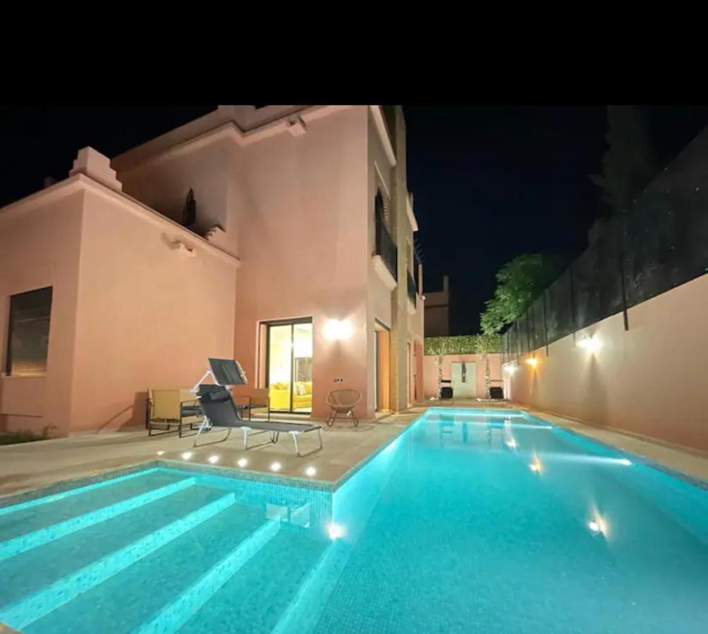 The Villa Avec Piscine Chauffee 4 Chambres Марракеш Экстерьер фото