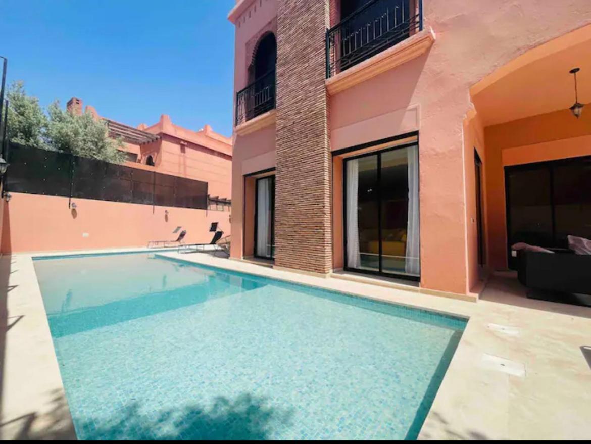 The Villa Avec Piscine Chauffee 4 Chambres Марракеш Экстерьер фото